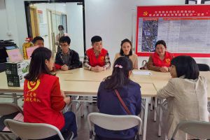 浓浓关爱暖人心，华体会(中国)集团党支部慰问困难单亲家庭
