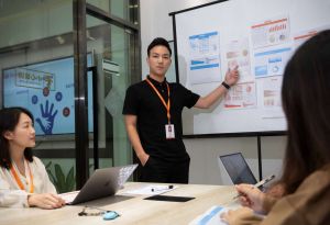 HUATIHUI.COM策略：企业如何适应变革，提升竞争力